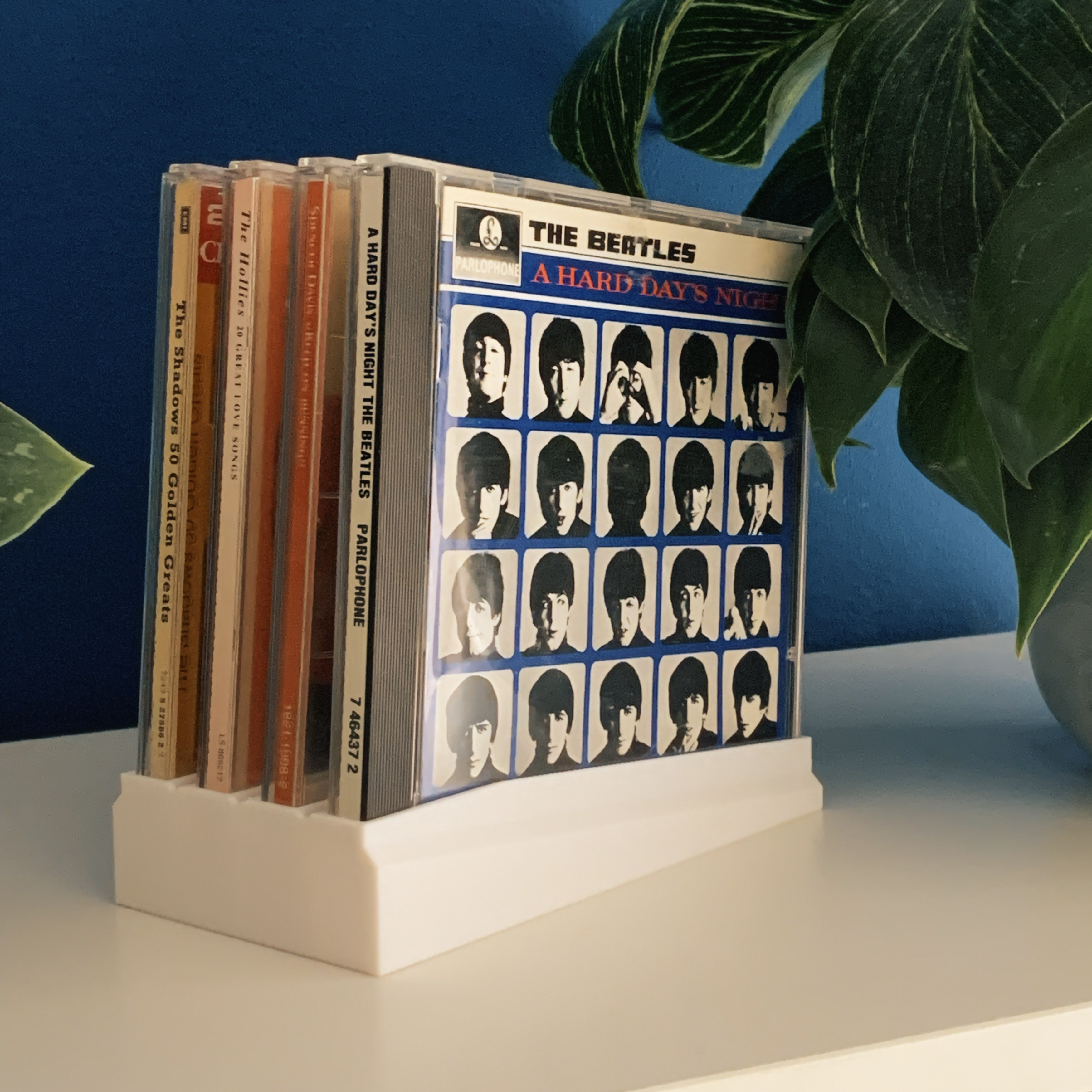 Minimalistic CD-Holder