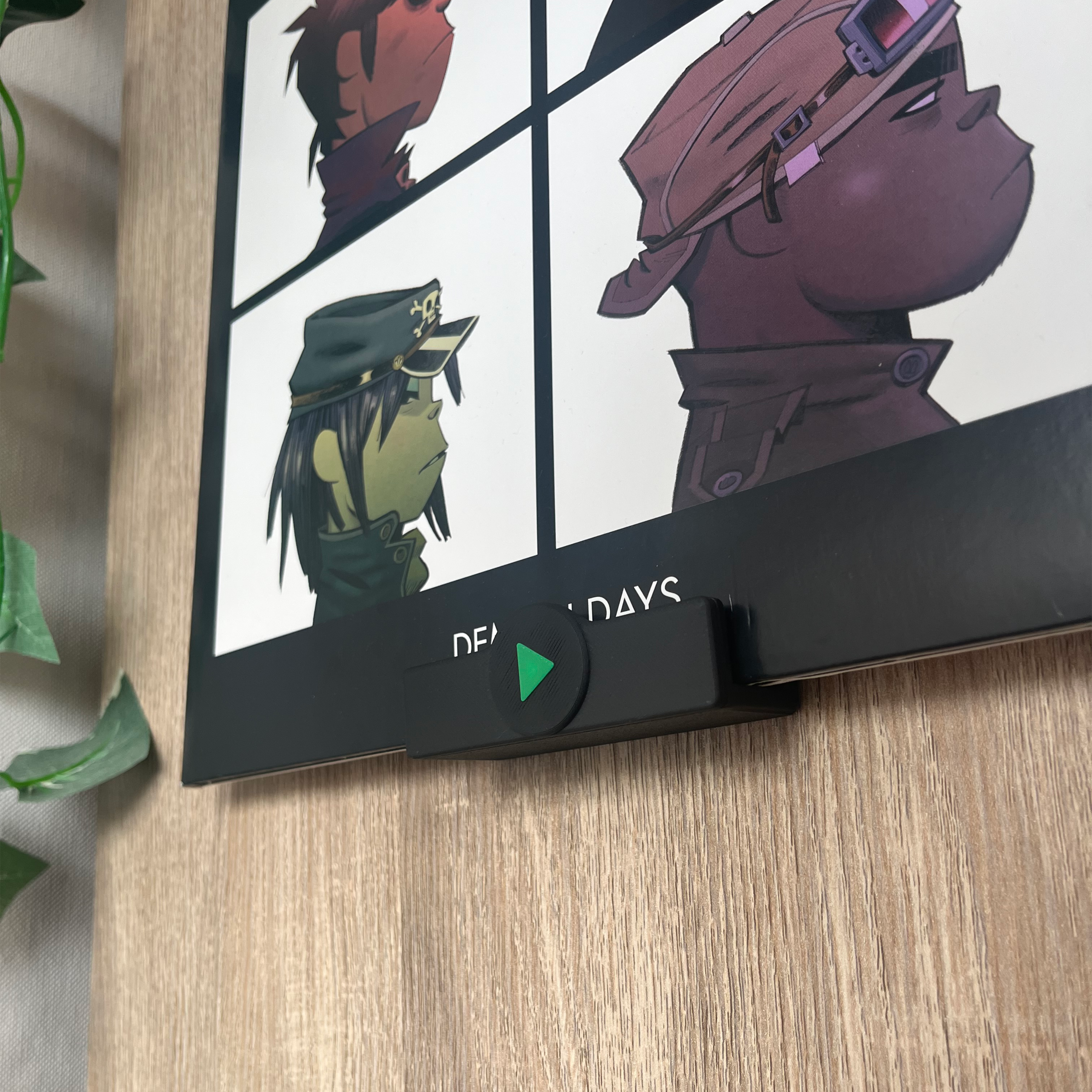 Vinyl Record Wall Mount With NFC-tag