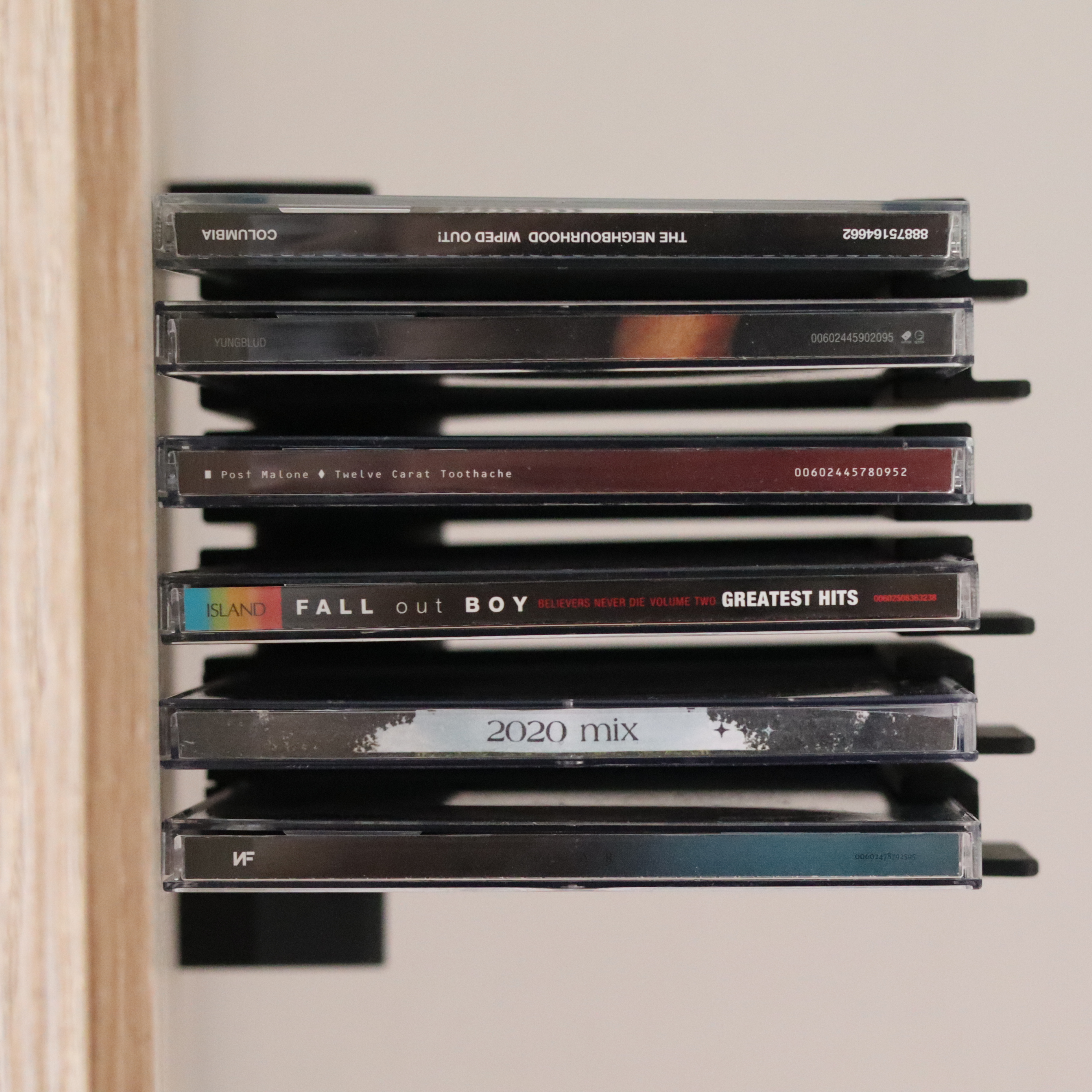 CD Stacked Wall Mount