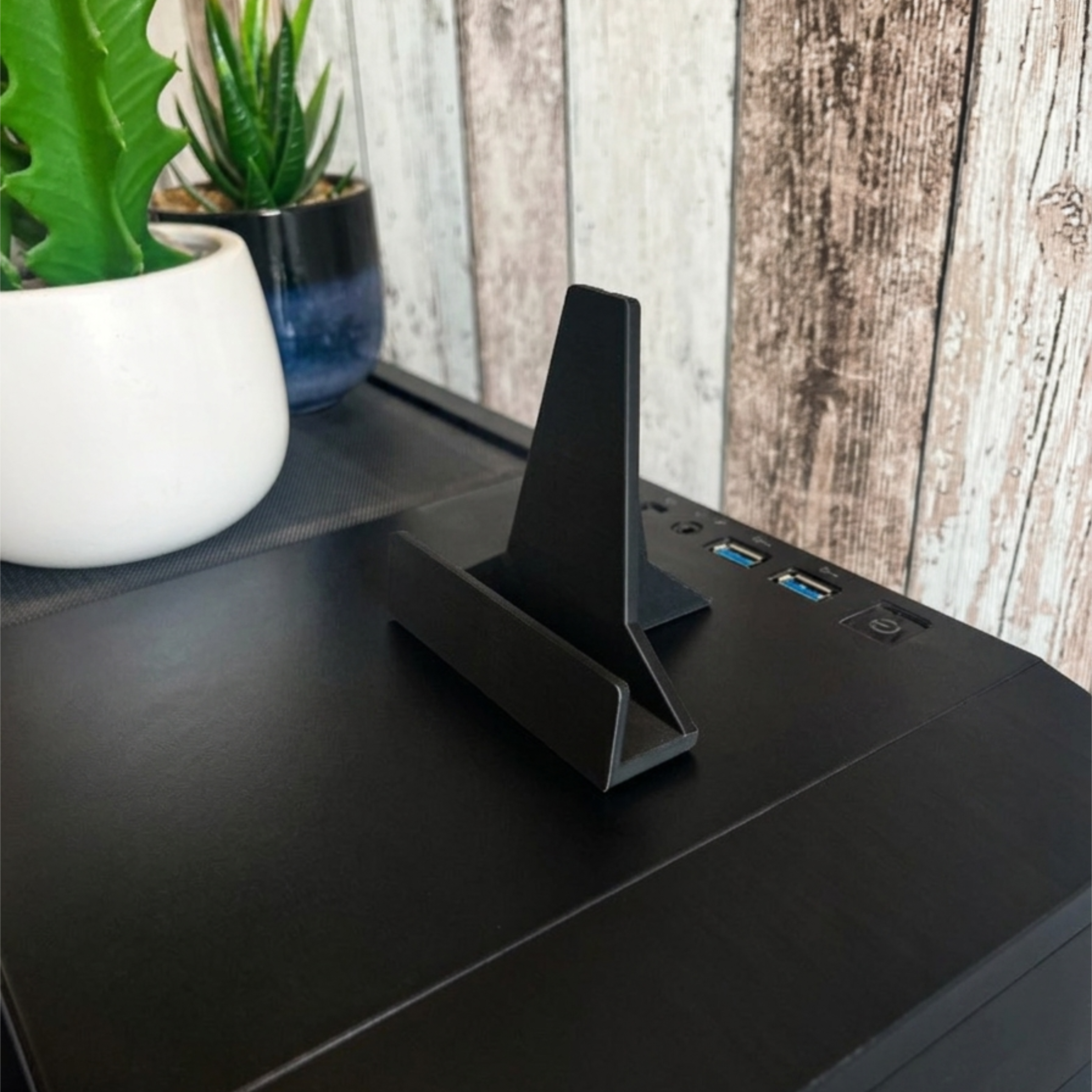 Vinyl Record Stand Minimalistic