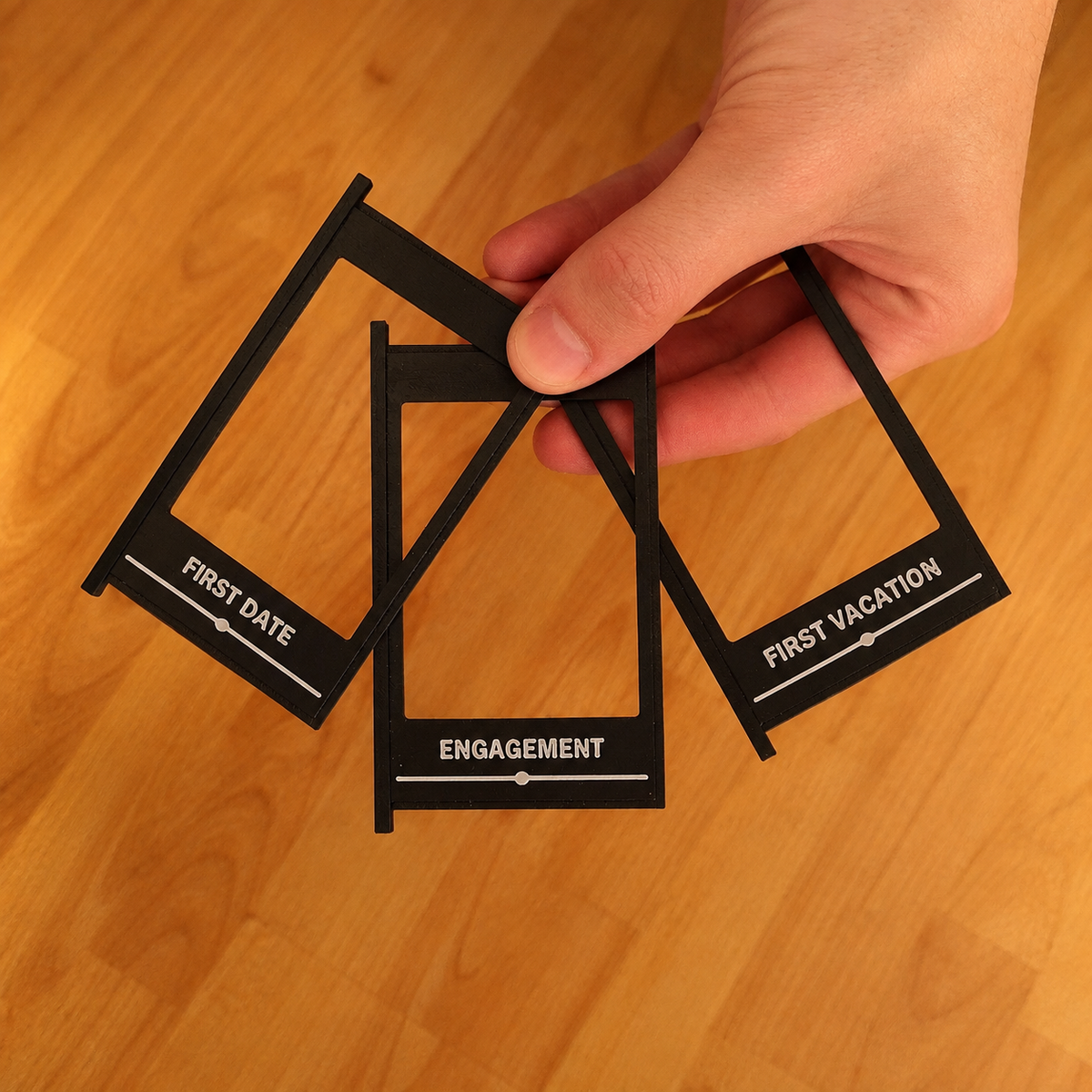Extendable Polaroid Photo Frames
